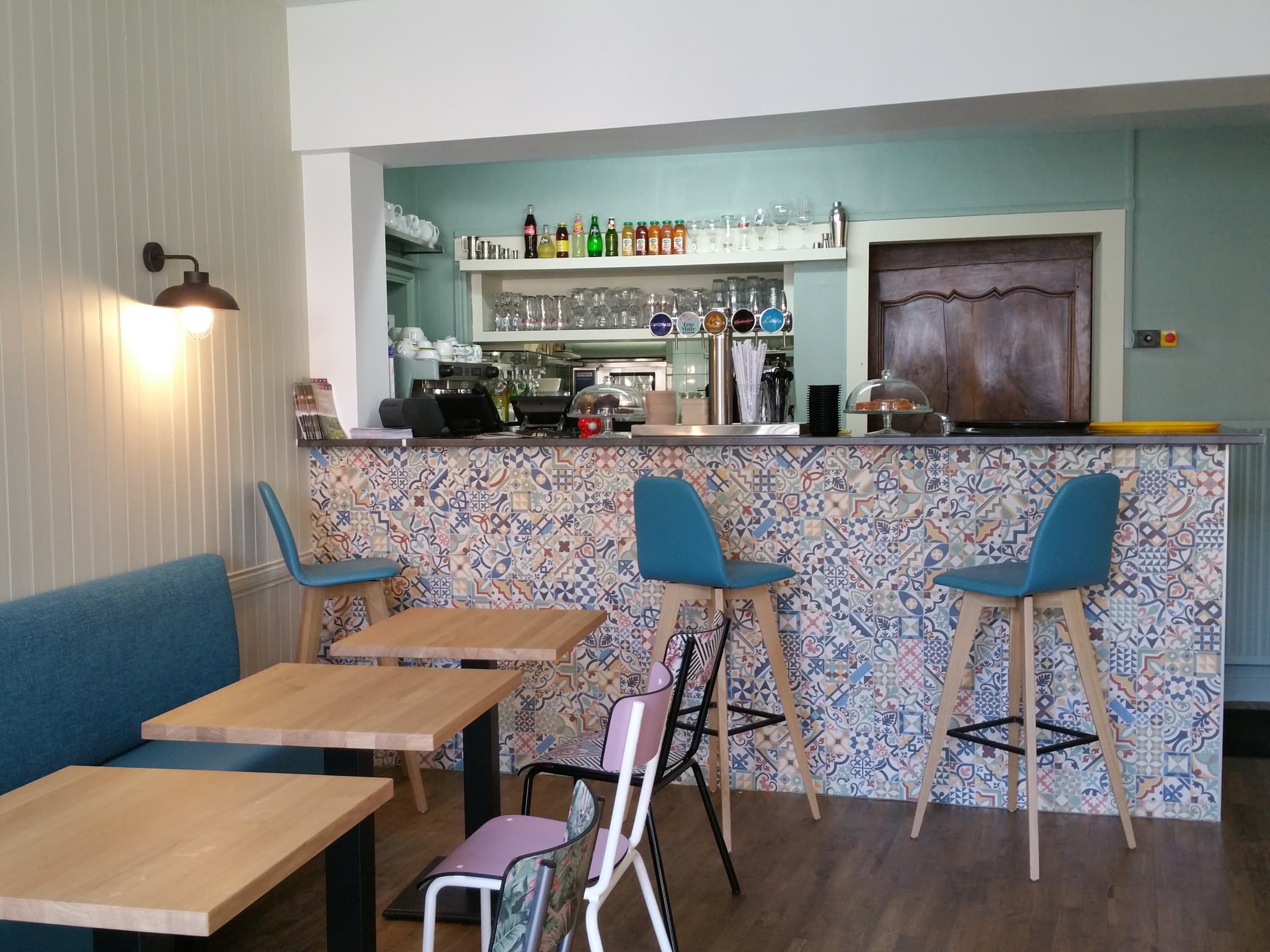 Le restaurant "Le Café de l'Escale" à Coulon