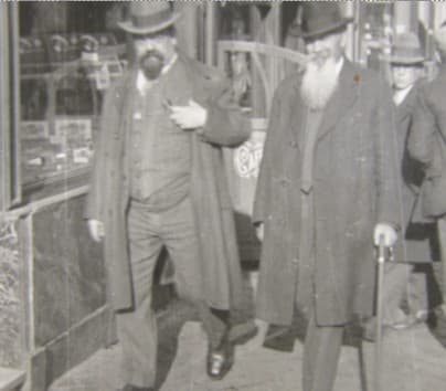 A Liège en 1931, Charles Besse et un client
