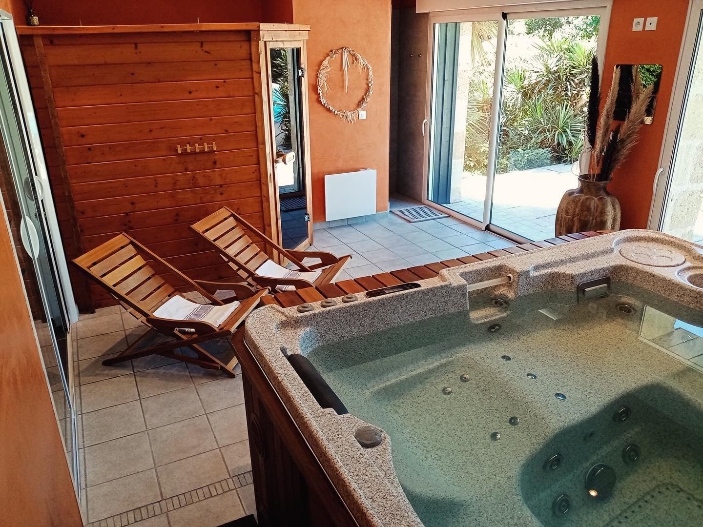4 Spa Sauna