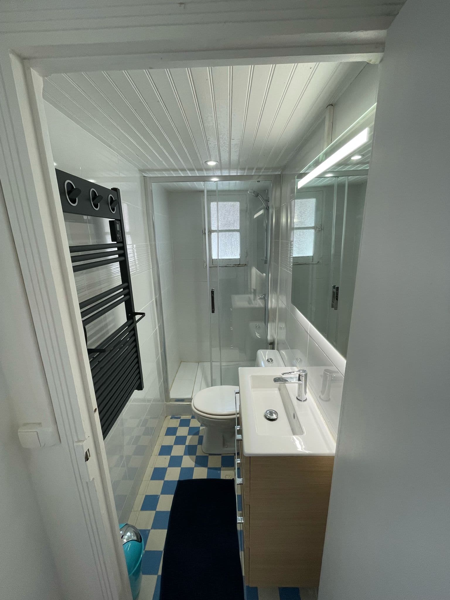salle de douche et toilettes à l'étage_8