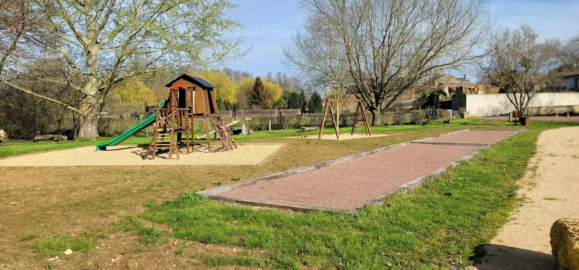 AIRE DE JEUX