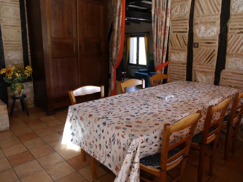 Gîte Bergougne-Est près de la bastide de Villeréal