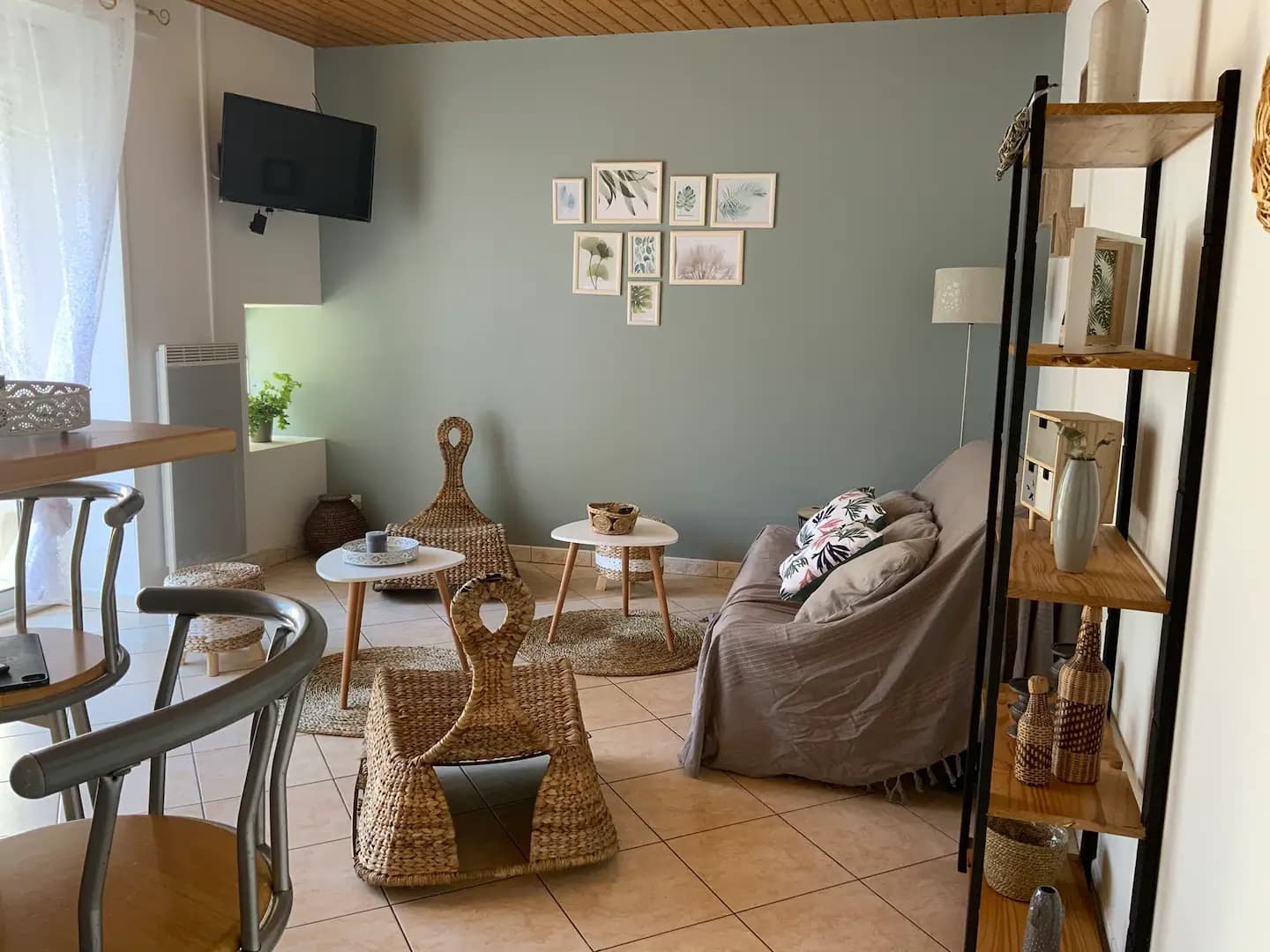 Meuble tourisme valerie laurent Oiron Plaine et vallees Thouarsais Deus Sevres