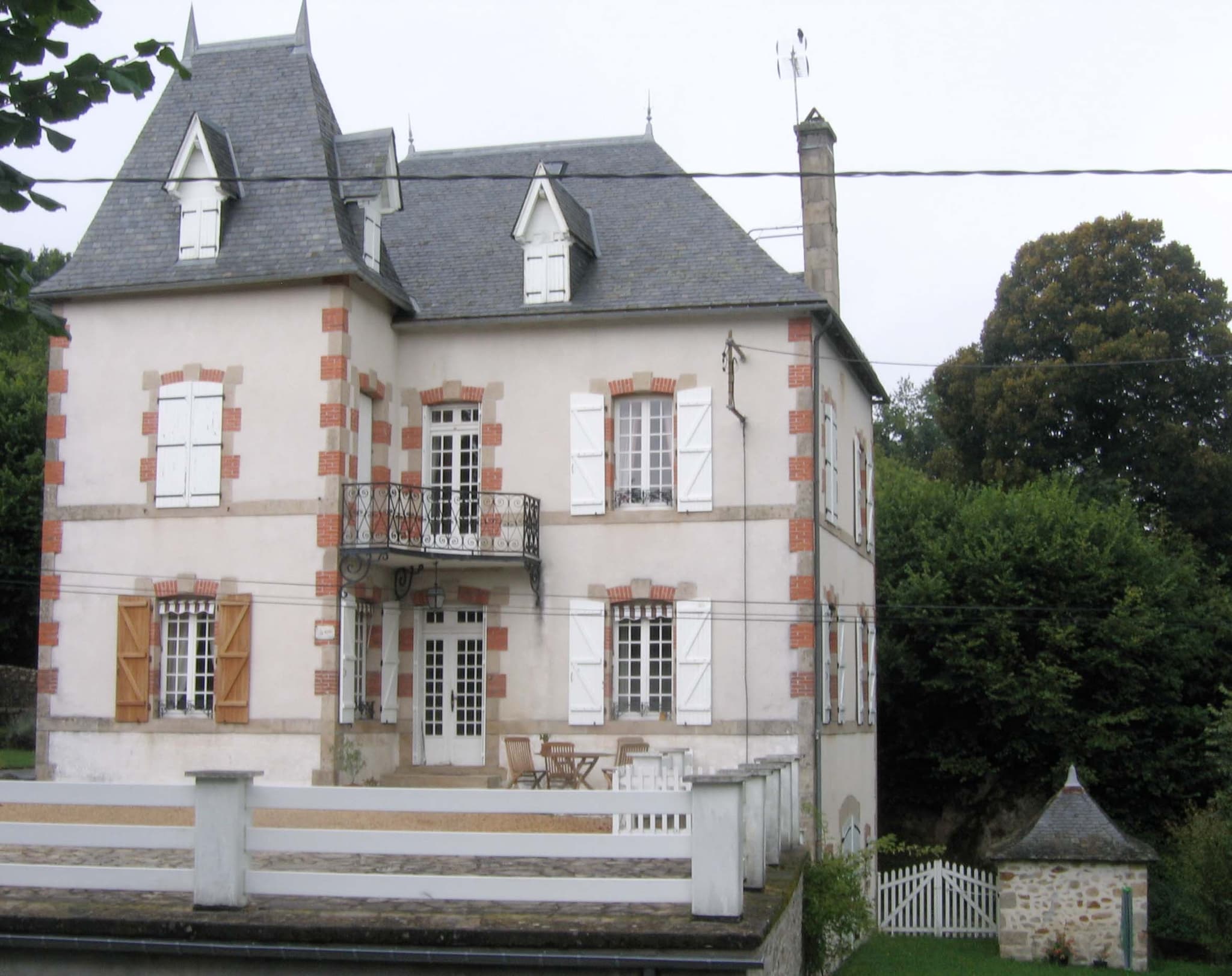Maison Madesclaire, La Côte