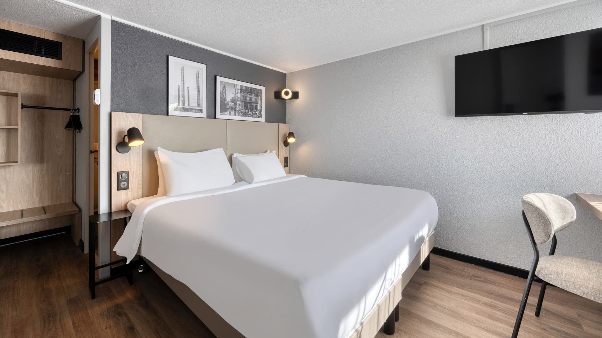 5-Campanile Chambre supérieure lit king