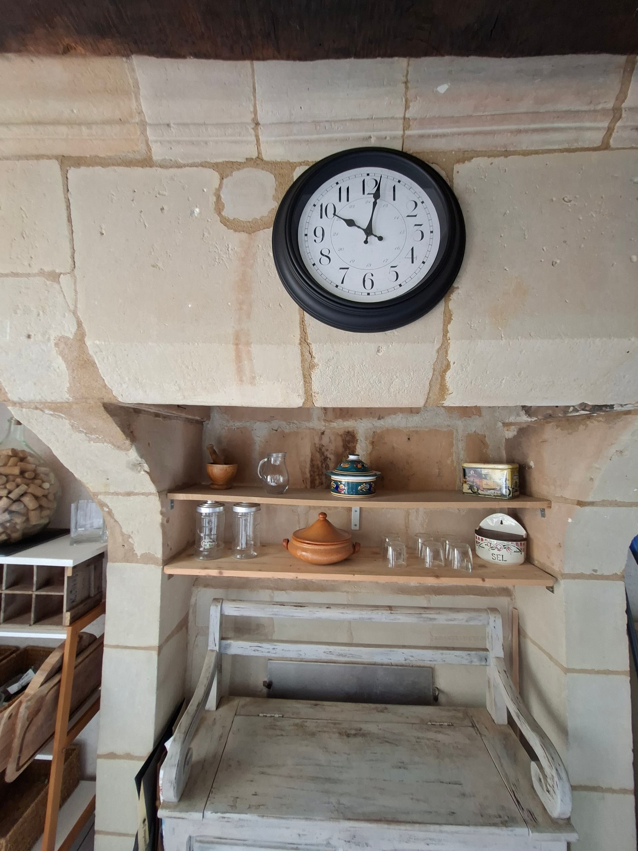 Cheminéé d'époque dans la cuisine