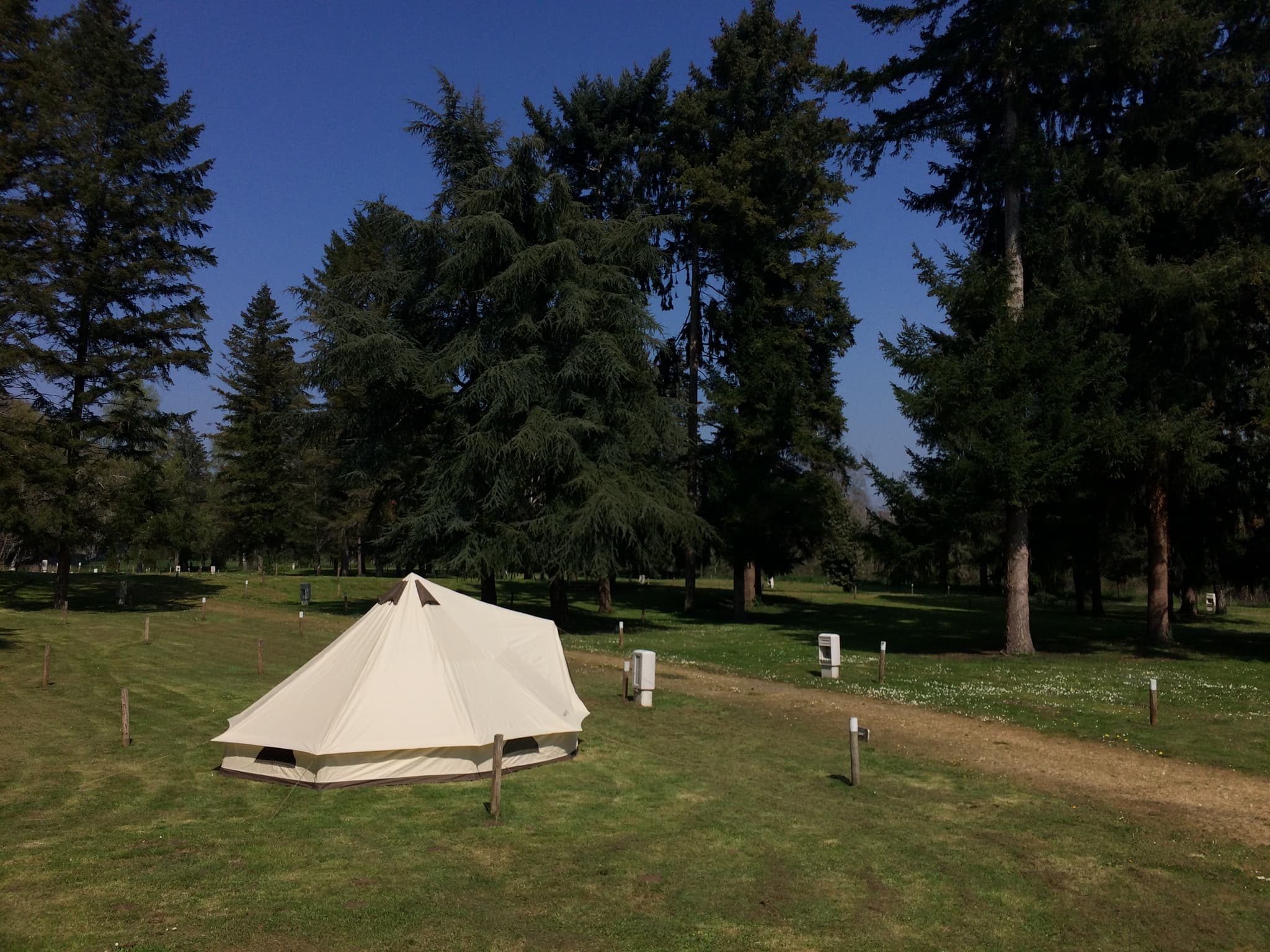 Camping Aire du Grand Pré - St Pierre de Maillé