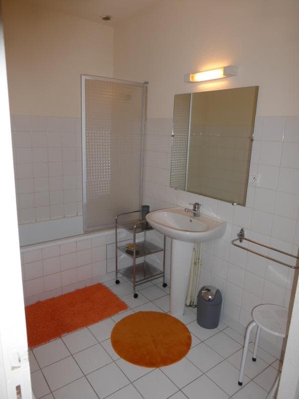 586001 (1)