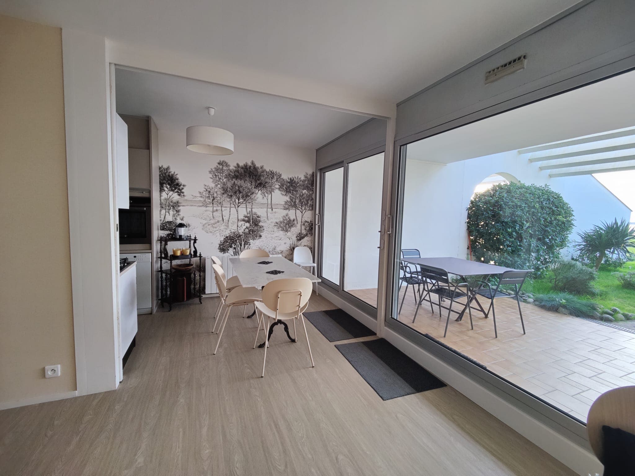 6 ESPACE. REPAS