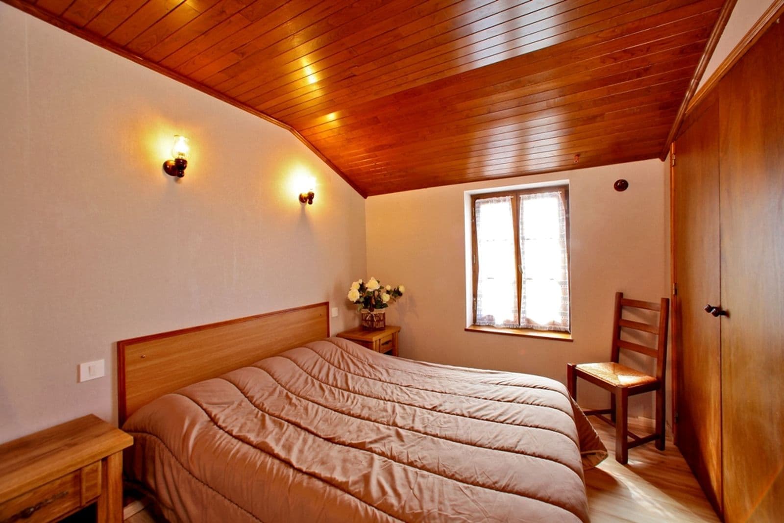 6_chambre_1 - Village de gîtes Combas