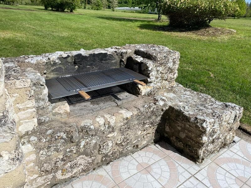 Les 4 Bastides (Ste Eutrope de Born) - Chai (8)