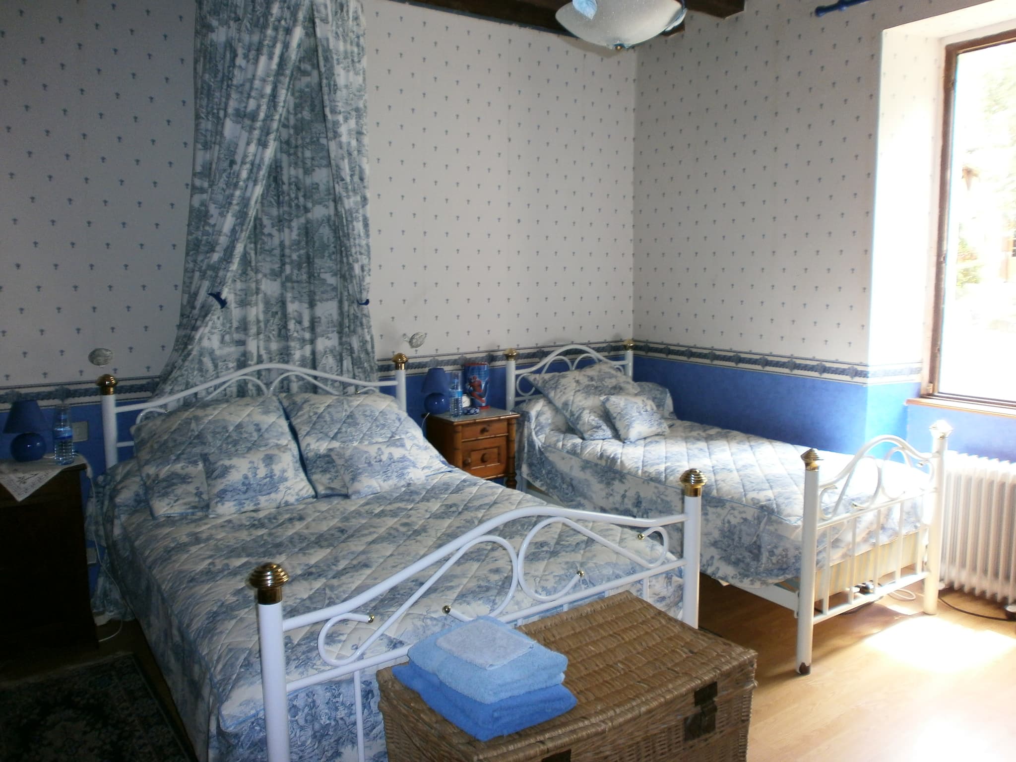 tarozzich b bas.JPG_4