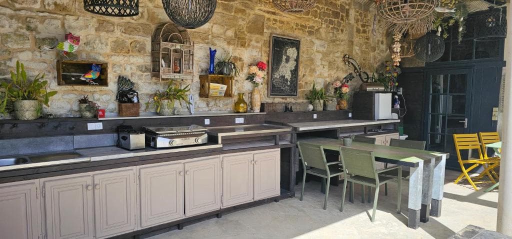 Chambres d'hôtes-Maison Fossemagne-buffet petit déjeuner