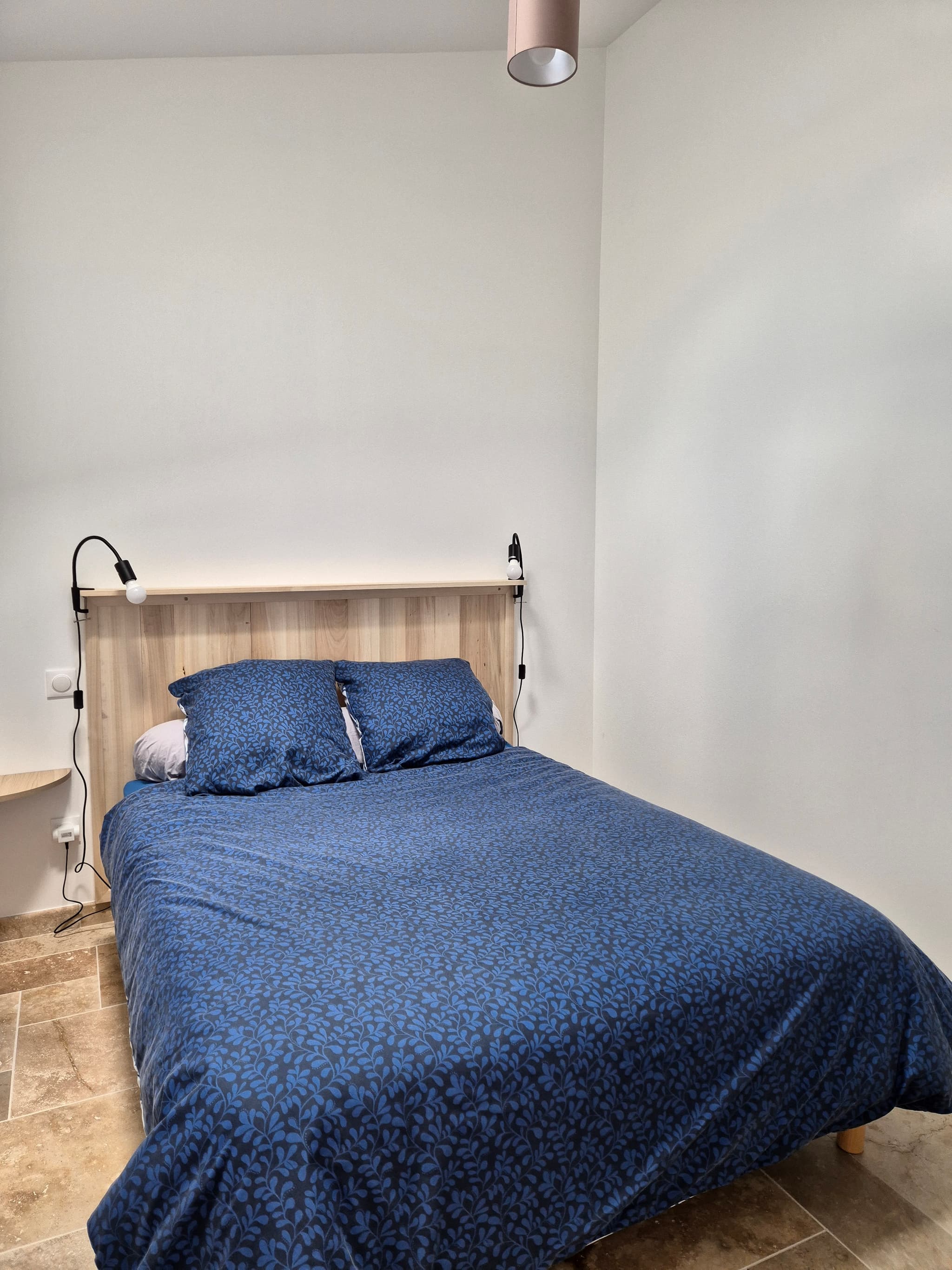 Une autre chambre du gîte des Oliviers à Arçais