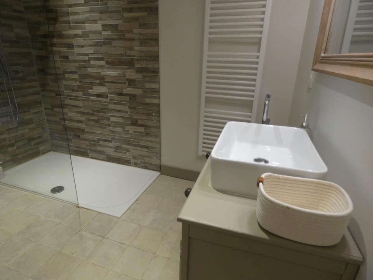 thumbnail_image1.jpg_12