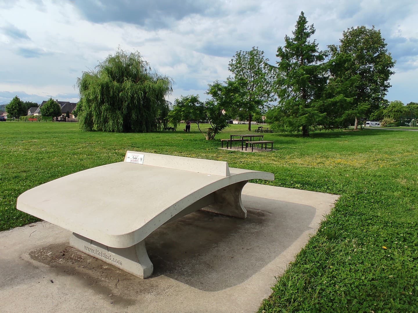 Aire de Jeux des remparts de Lescar - Lescar - table de ping-pong