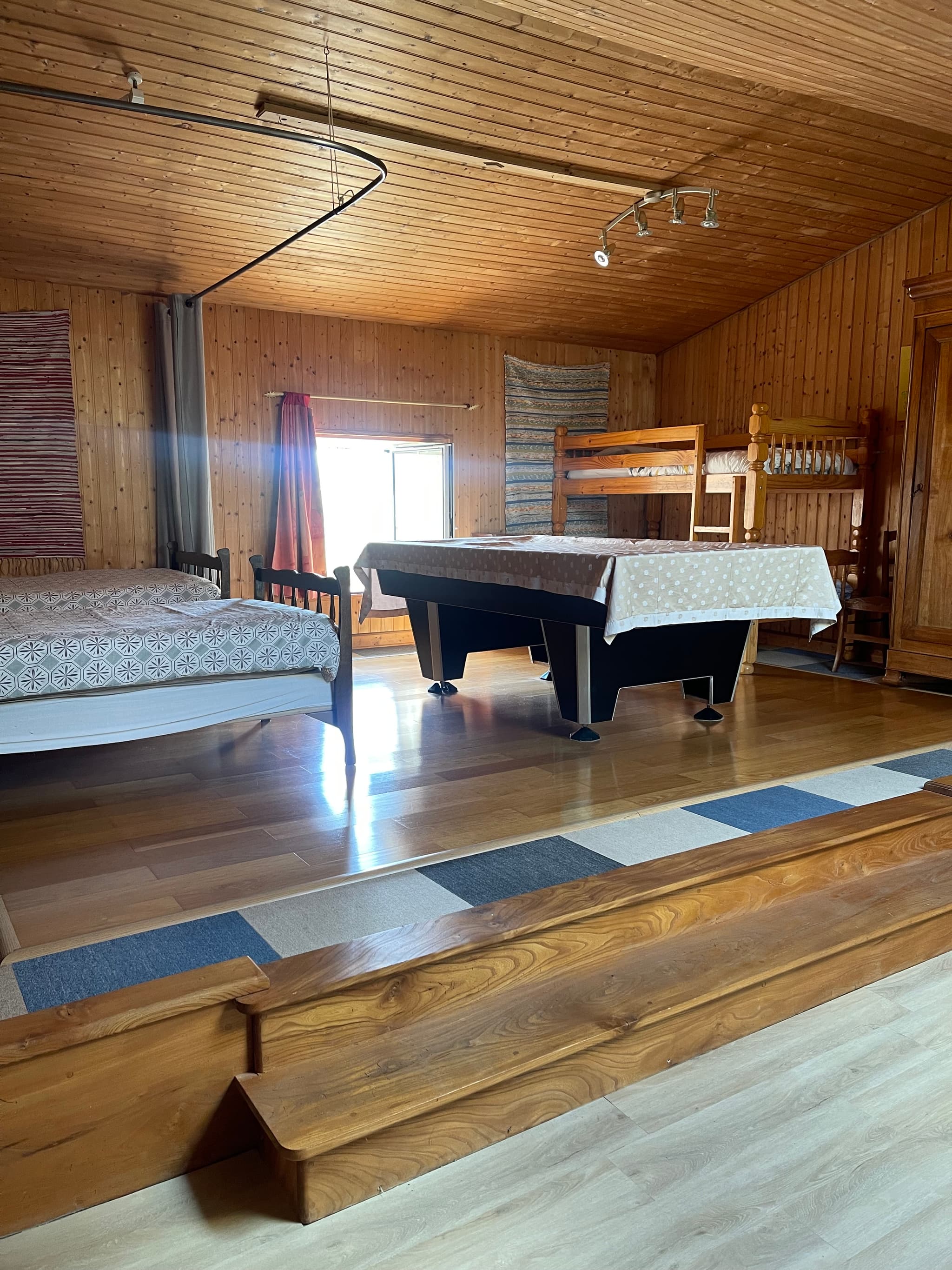 Une quatrième chambre