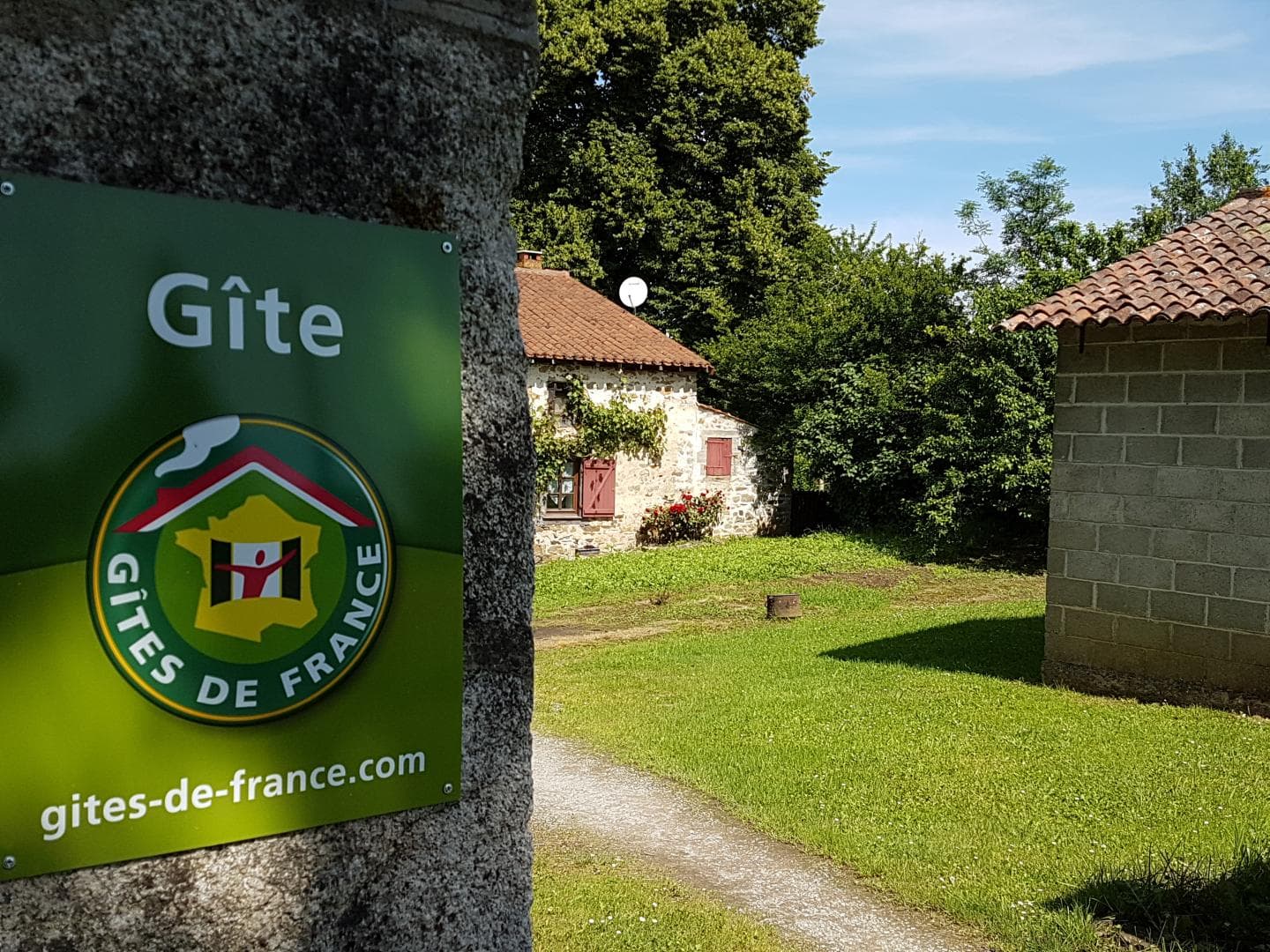 Entrée du gîte_37
