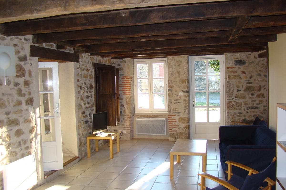 Gite "La Maison De Clémence" à Berneuil en Haute-Vienne (Limousin) - salon_6