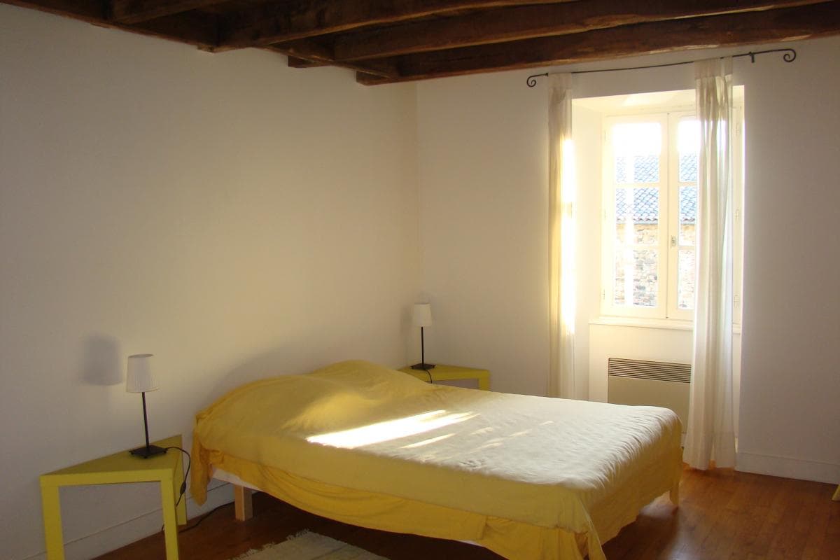 Gite "La Maison De Clémence" à Berneuil en Haute-Vienne (Limousin) - chambre 1_18