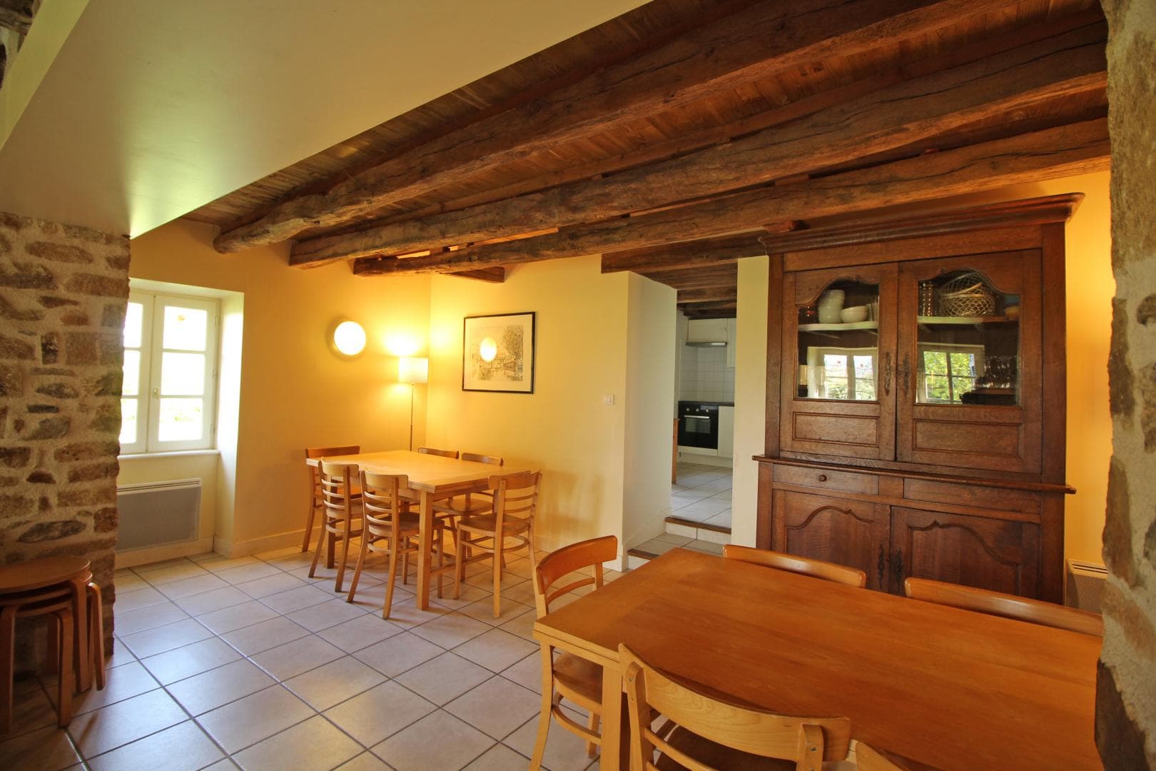 Gite "La Maison De Clémence" à Berneuil en Haute-Vienne (Limousin) - coin repas_12