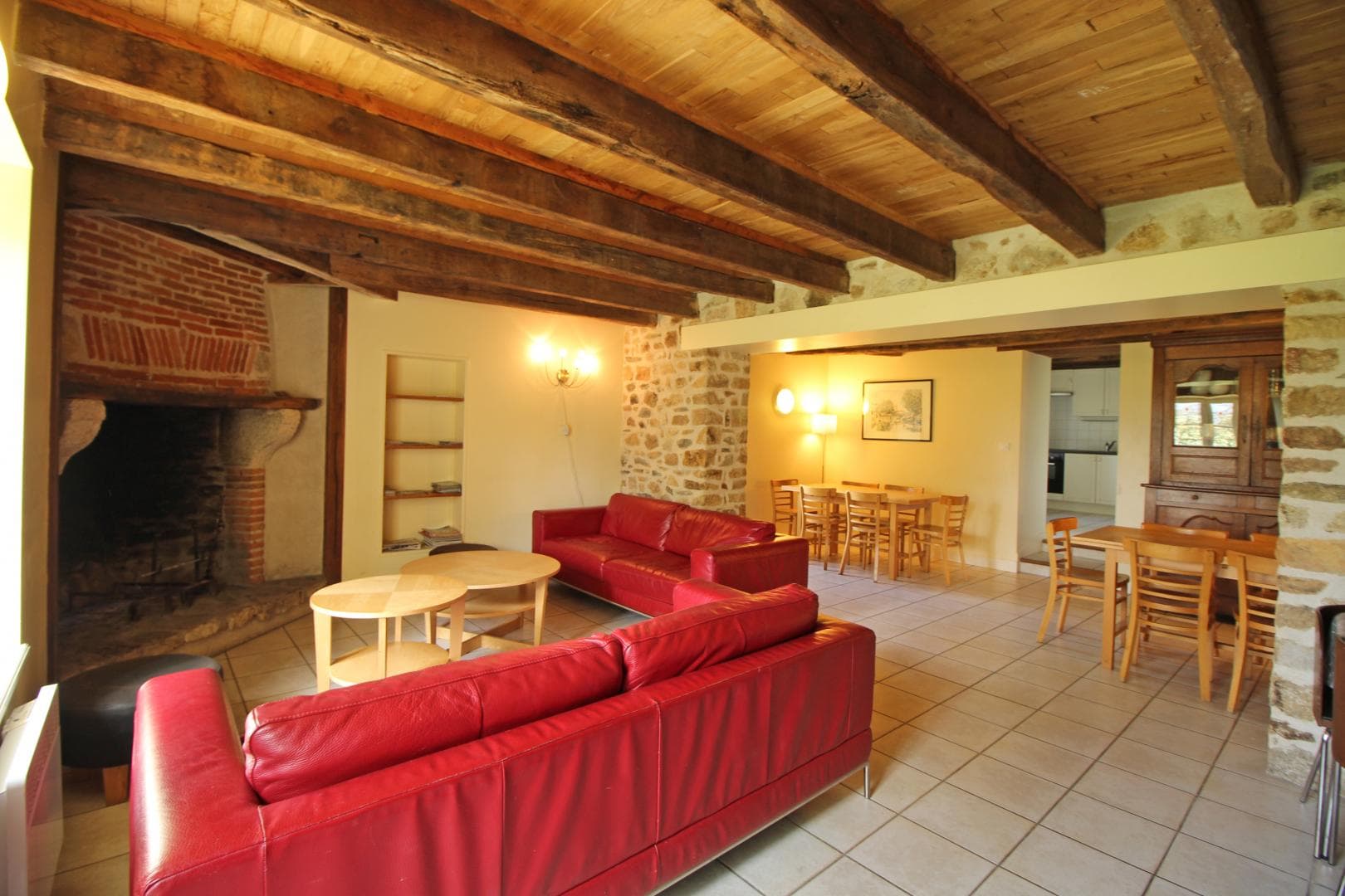 Gite "La Maison De Clémence" à Berneuil en Haute-Vienne (Limousin) - salon_10