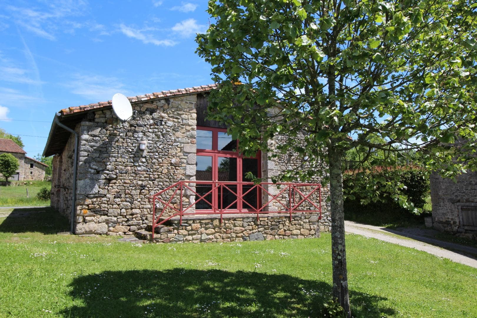 Salle commune des gîtes de Virat à Berneuil en Haute-Vienne (Nouvelle Aquitaine)_15