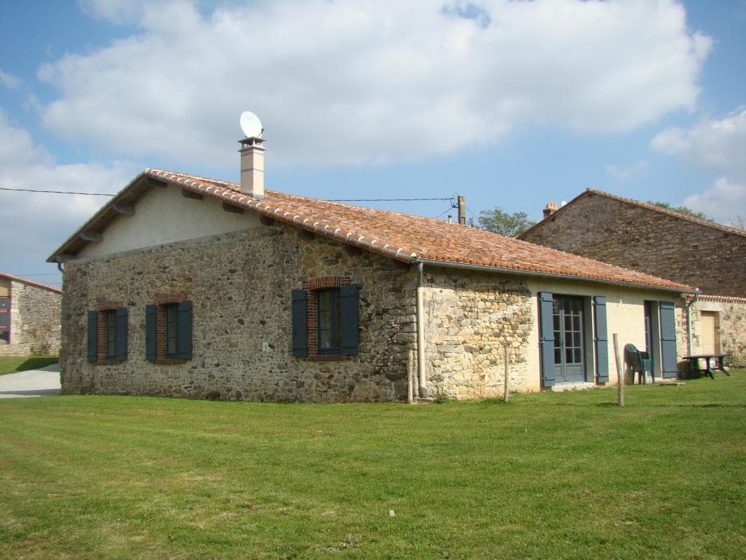 Gite"La Grange"à Berneuil en Haute-Vienne(Limousin)_1