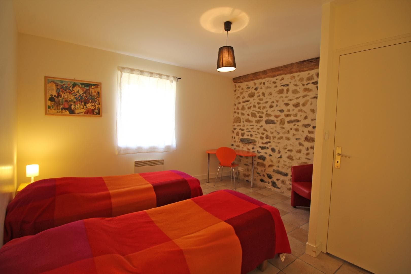 Gite "La Bergerie"à Berneuil en Haute-Vienne(Limousin)- chambre 1_12