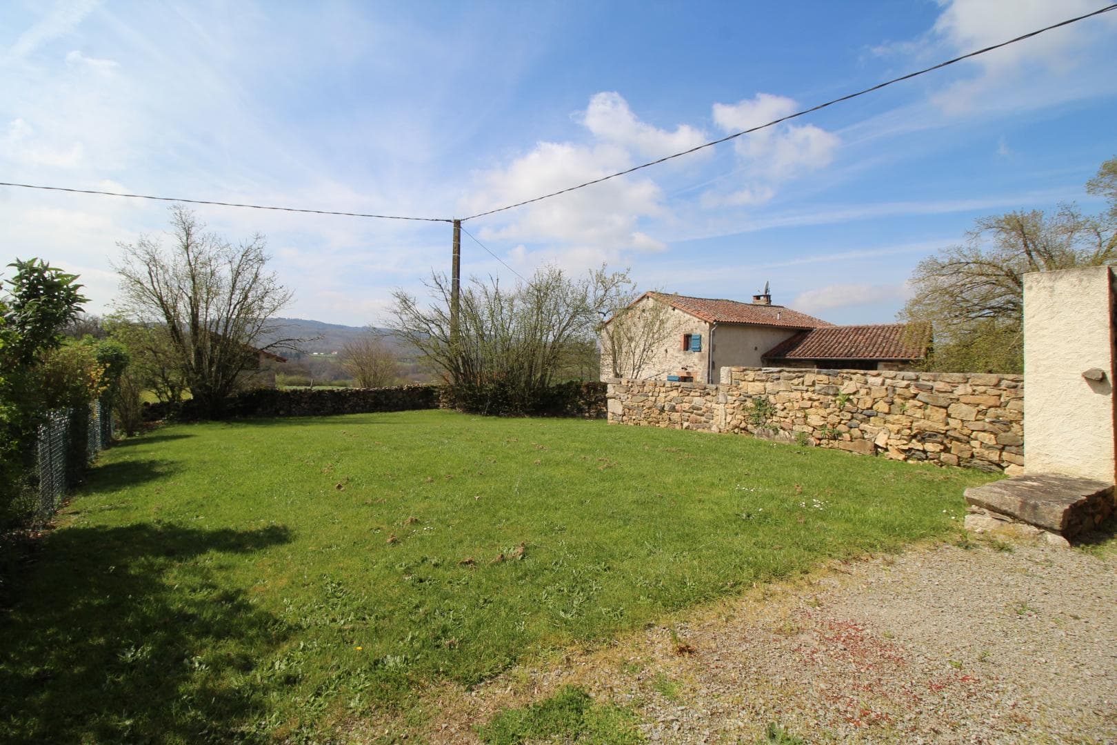 Gite "La Bergerie"à Berneuil en Haute-Vienne(Limousin) - jardin_22