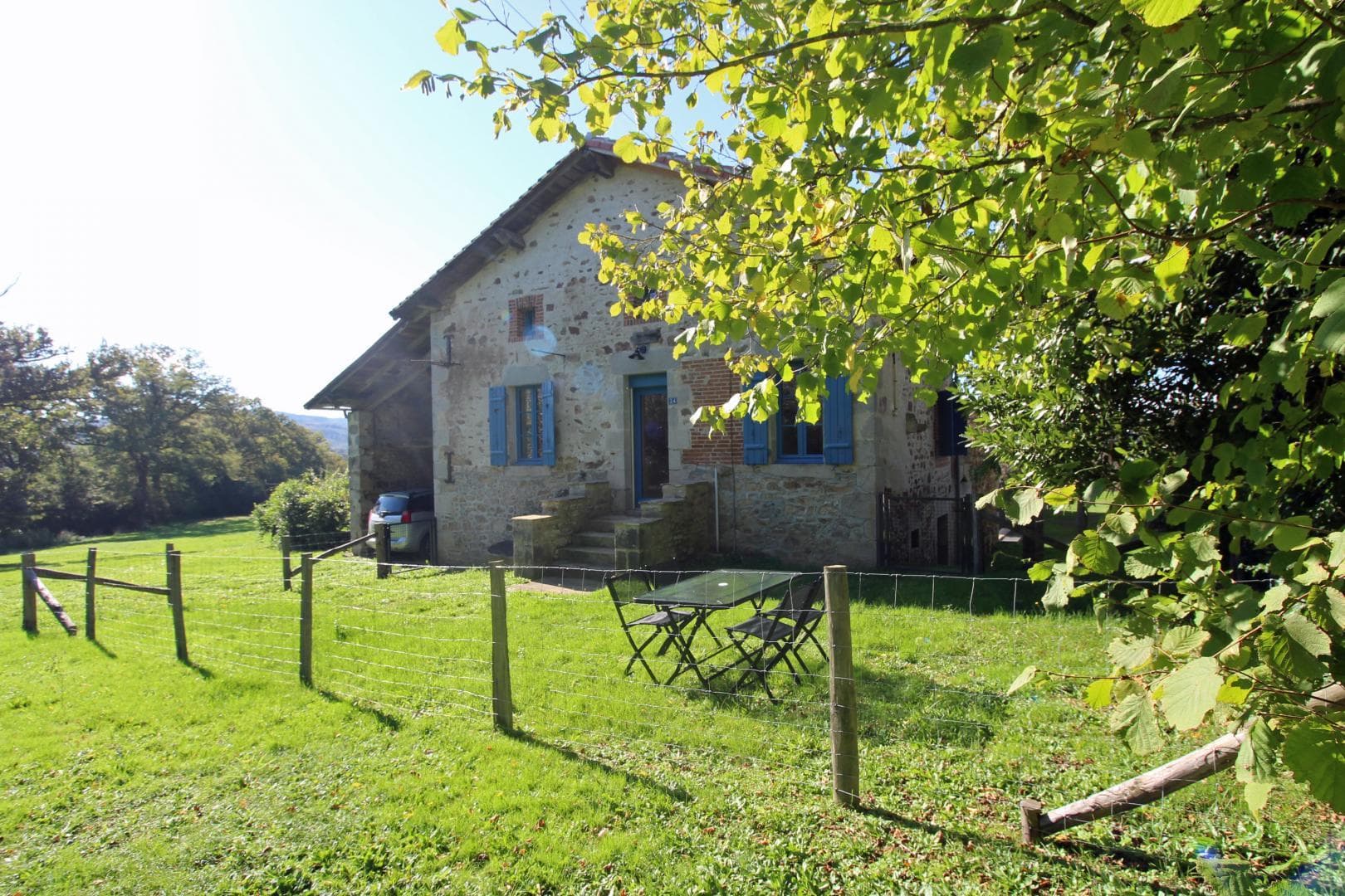Maison des Roses à Virat, commune de Berneuil en Haute-Vienne_2