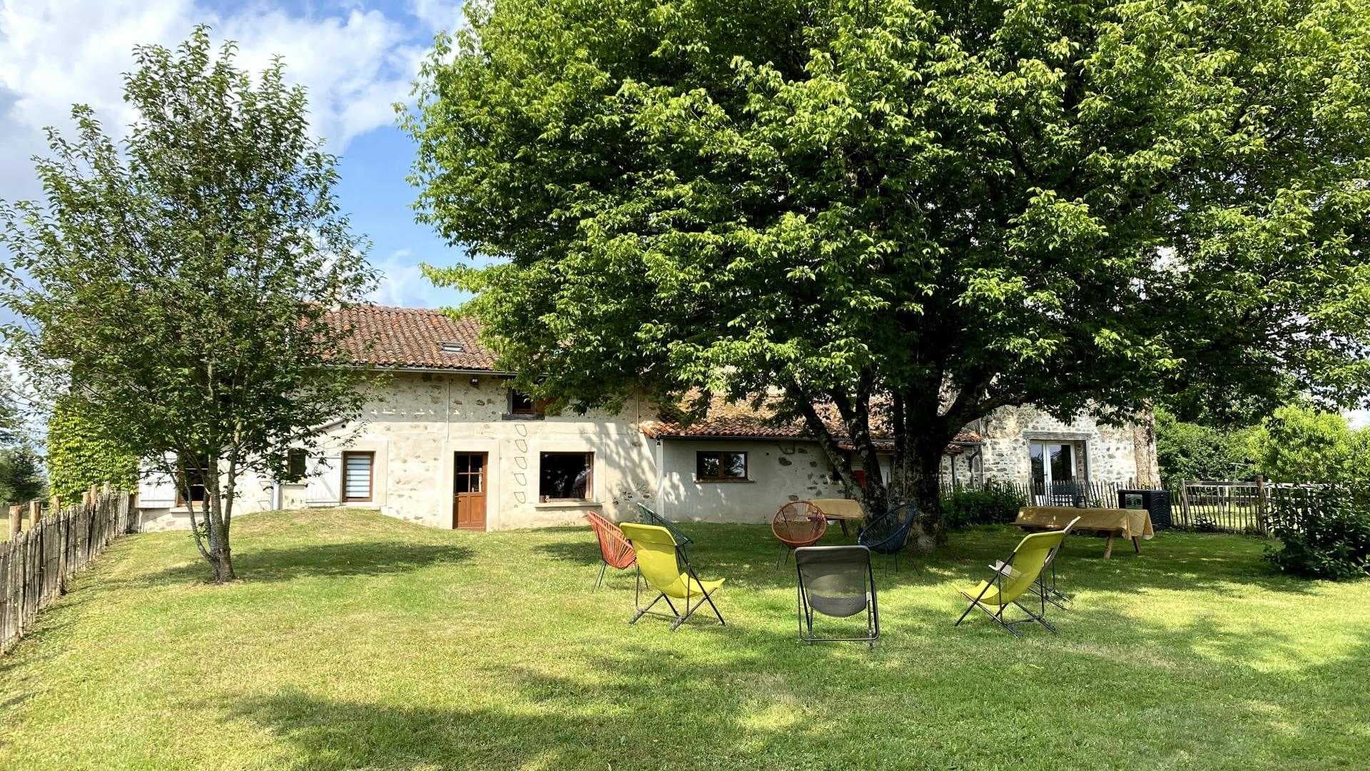 Gite "Peyrahout" à Javerdat en Haute-Vienne (Limousin en Nouvelle Aquitaine_1