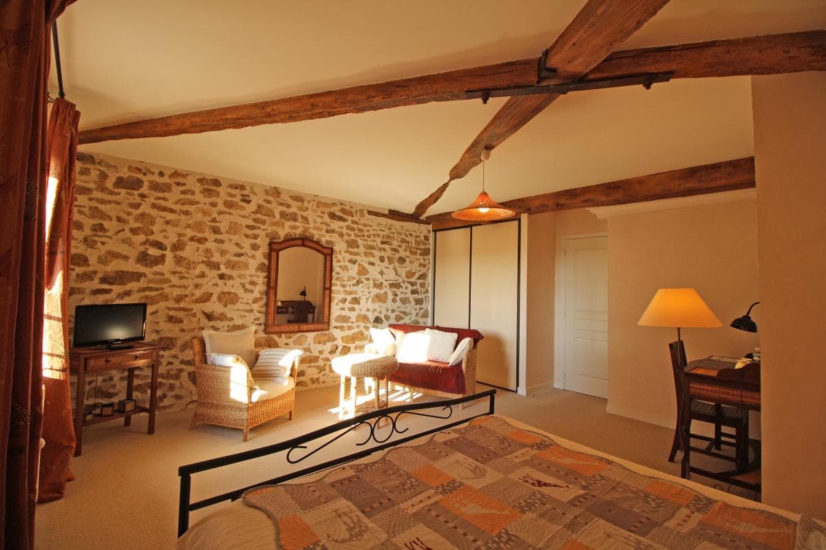 La chambre Aigues Marines - Ferme de Rouffignac à Blanzac en Haute-Vienne_25