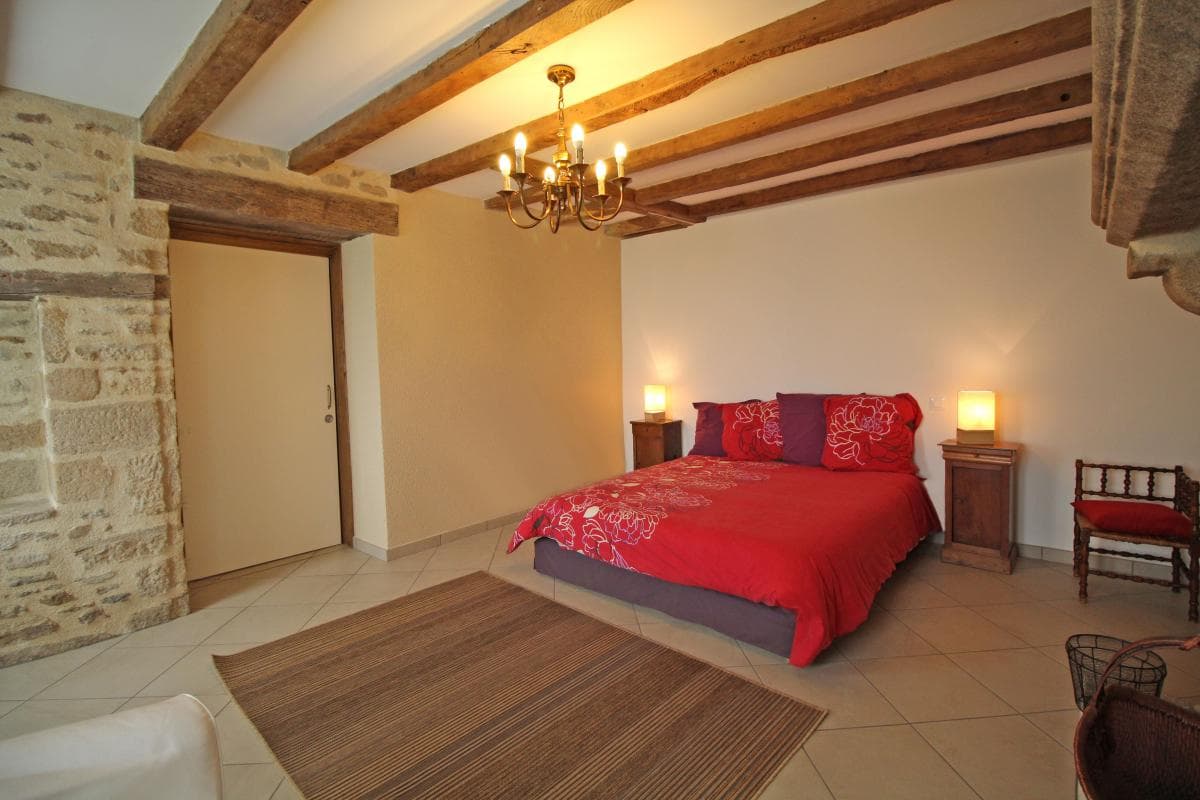 Gite "Le Génie de la Forêt" à Compreignac en Haute-Vienne (Limousin)- chambre 1_12