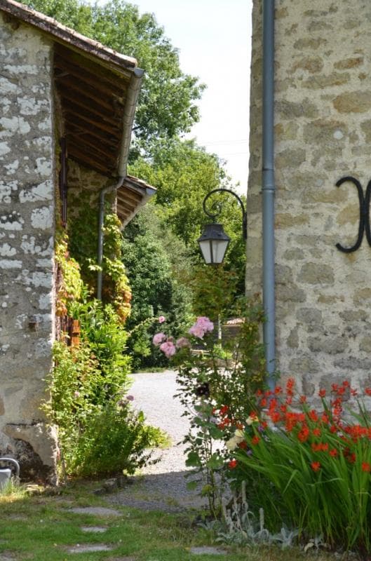 Gîte de La Faye à Compreignac en Haute-Vienne (Limousin en Nouvelle Aquitaine) - Entre les murs_25