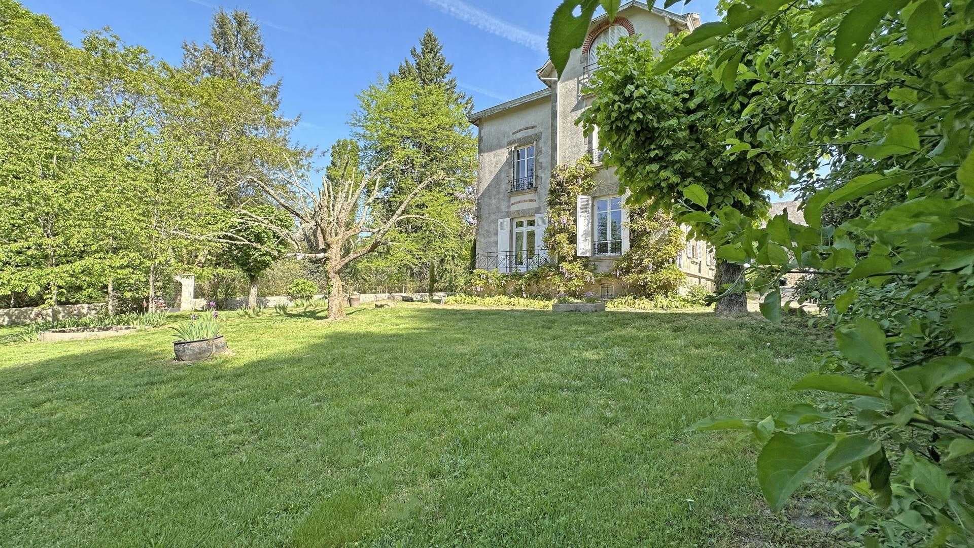 Gîte 'Les Hirondelles' à Compreignac en Haute-Vienne (Nouvelle Aquitaine)_4