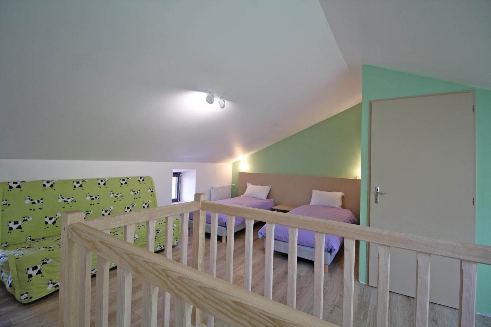 Chez Marie-Louise, gîte à Fromental en Haute-Vienne (Nouvelle Aquitaine)- salle d'eau au rez-de-chaussée_33