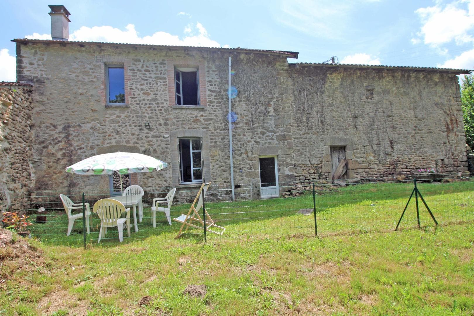 Gite La Ressourcerie à Puypérier - Saint Pardoux Le Lac en Haute-Vienne_1