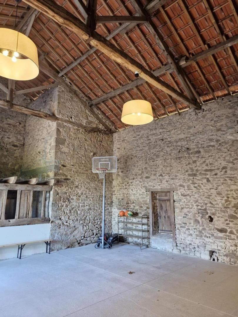 Les Granges du Tais à Ambazac en Haute-Vienne (Nouvelle Aquitaine) - basketball_66