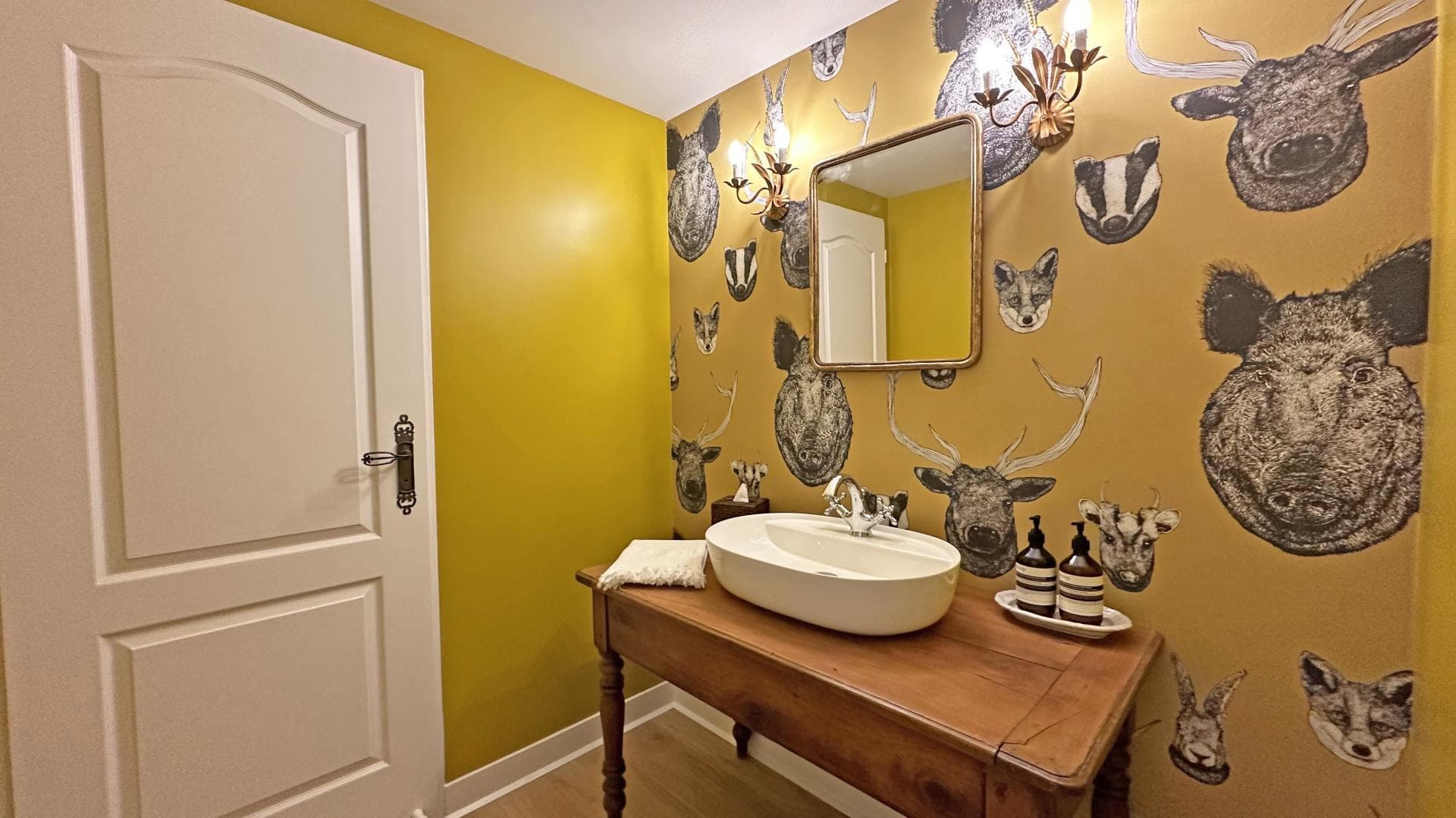Les Granges du Tais à Ambazac en Haute-Vienne (Nouvelle Aquitaine) - Toilettes invités_62