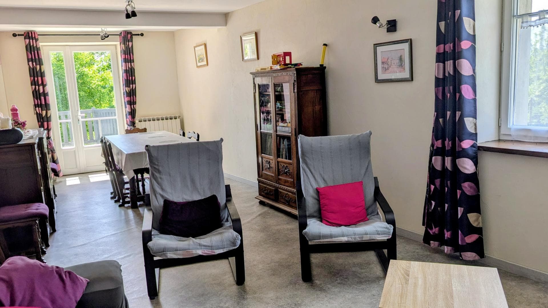 Gite "Lavaud" à Folles en Haute-Vienne (Nouvelle Aquitaine) - salon_10