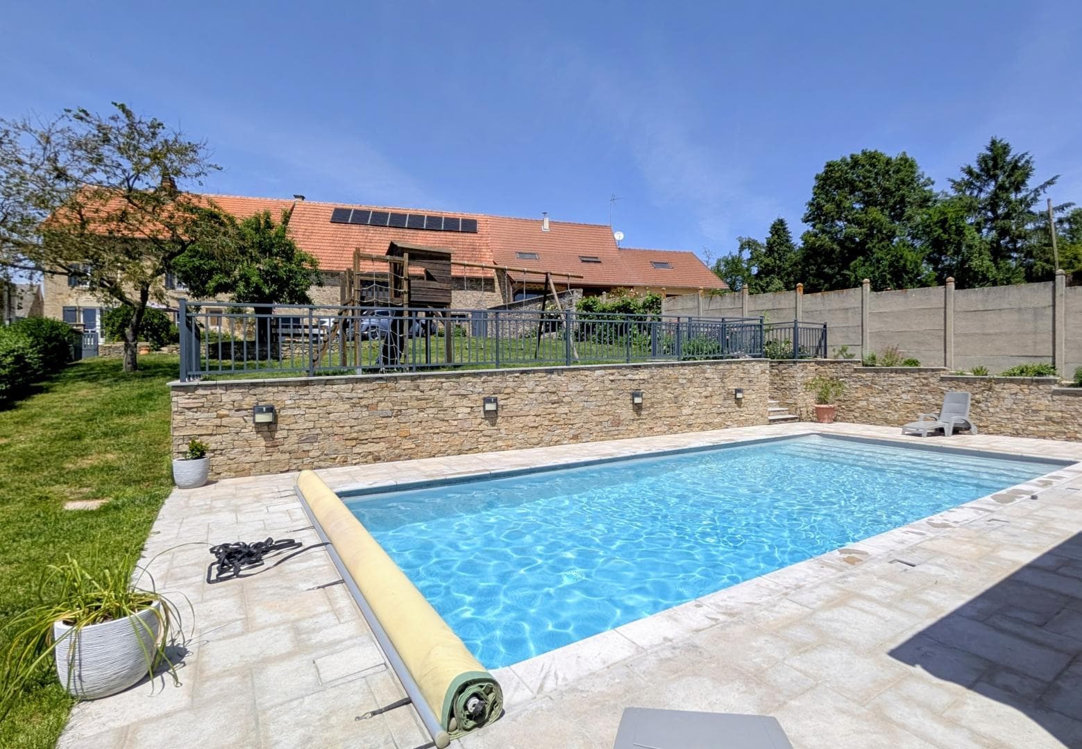 Gite "Lavaud" à Folles en Haute-Vienne (Nouvelle Aquitaine)- piscine_29