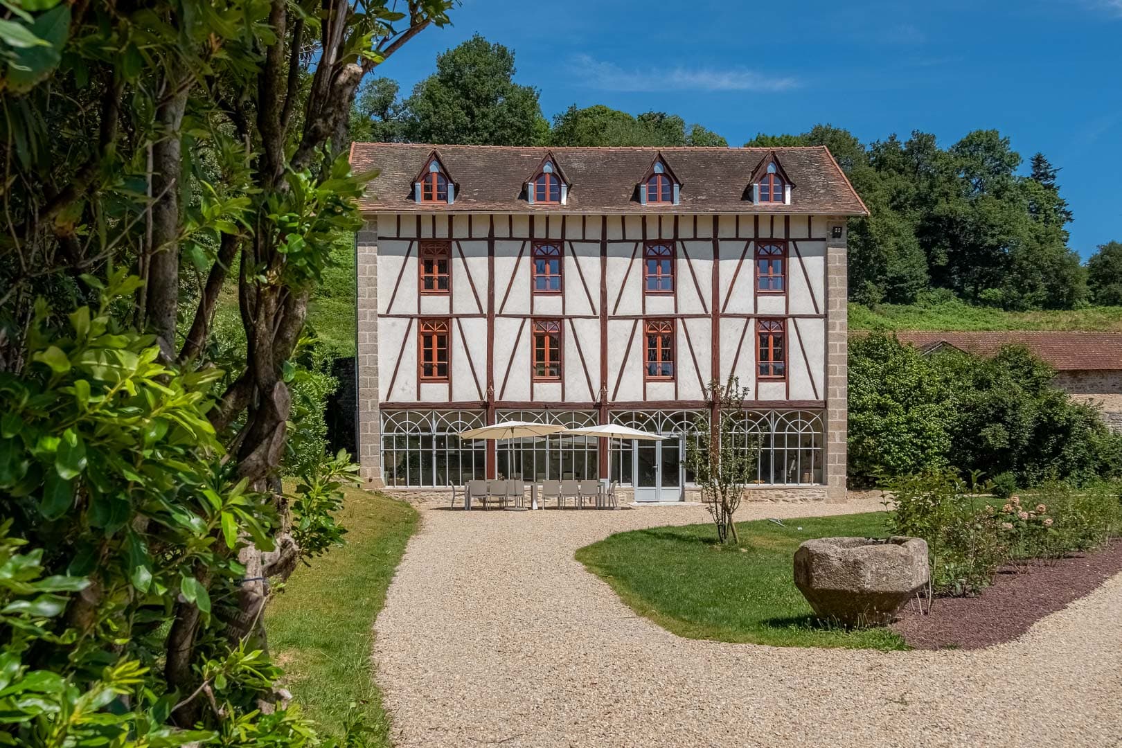 L'orangerie du Domaine du Vignau à La Jonchère-Saint-Maurice_2