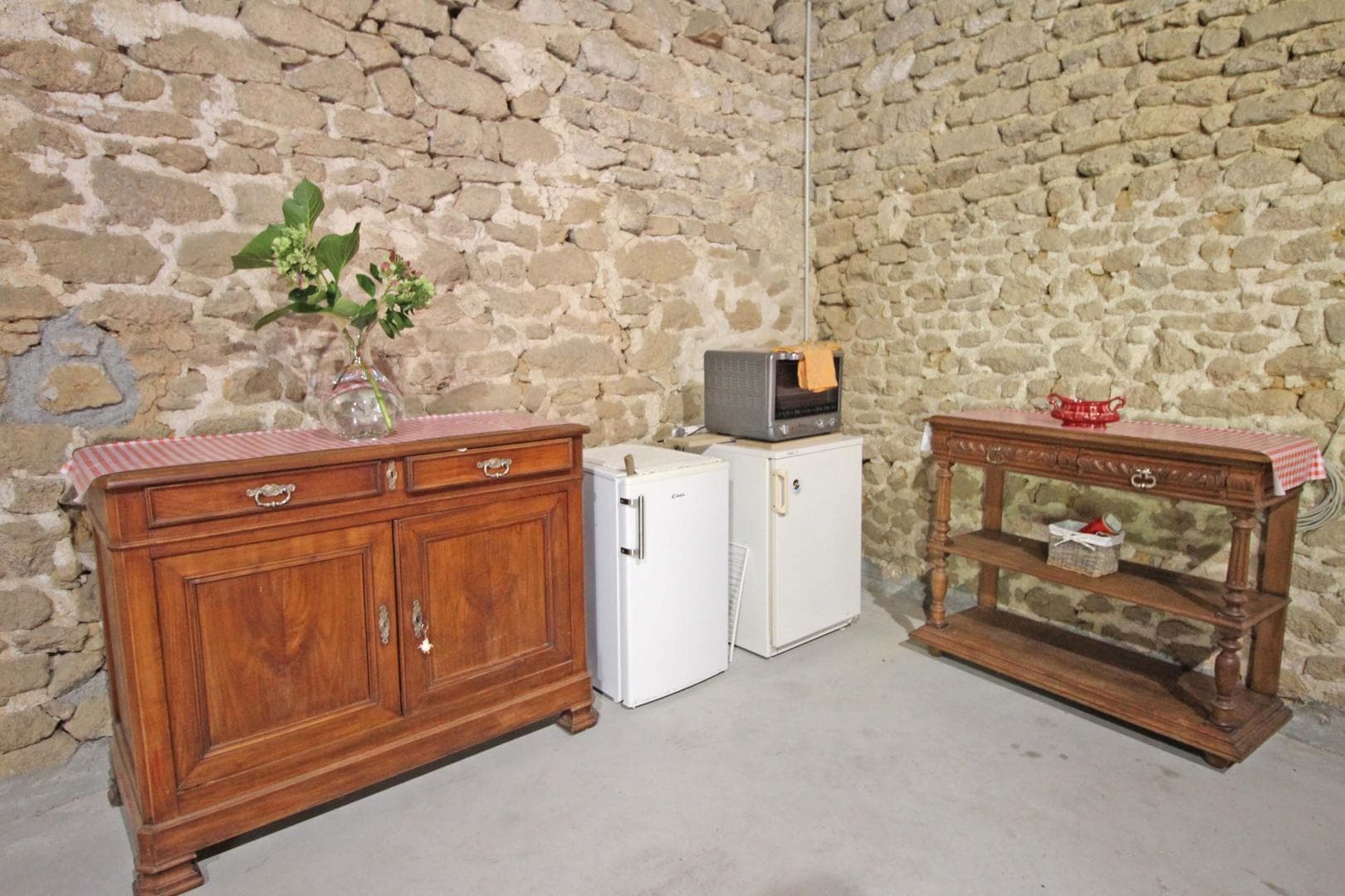 Le gite du Sabotier à Saint Laurent Les Eglises - Nouvelle Aquitaine - salle en option_35