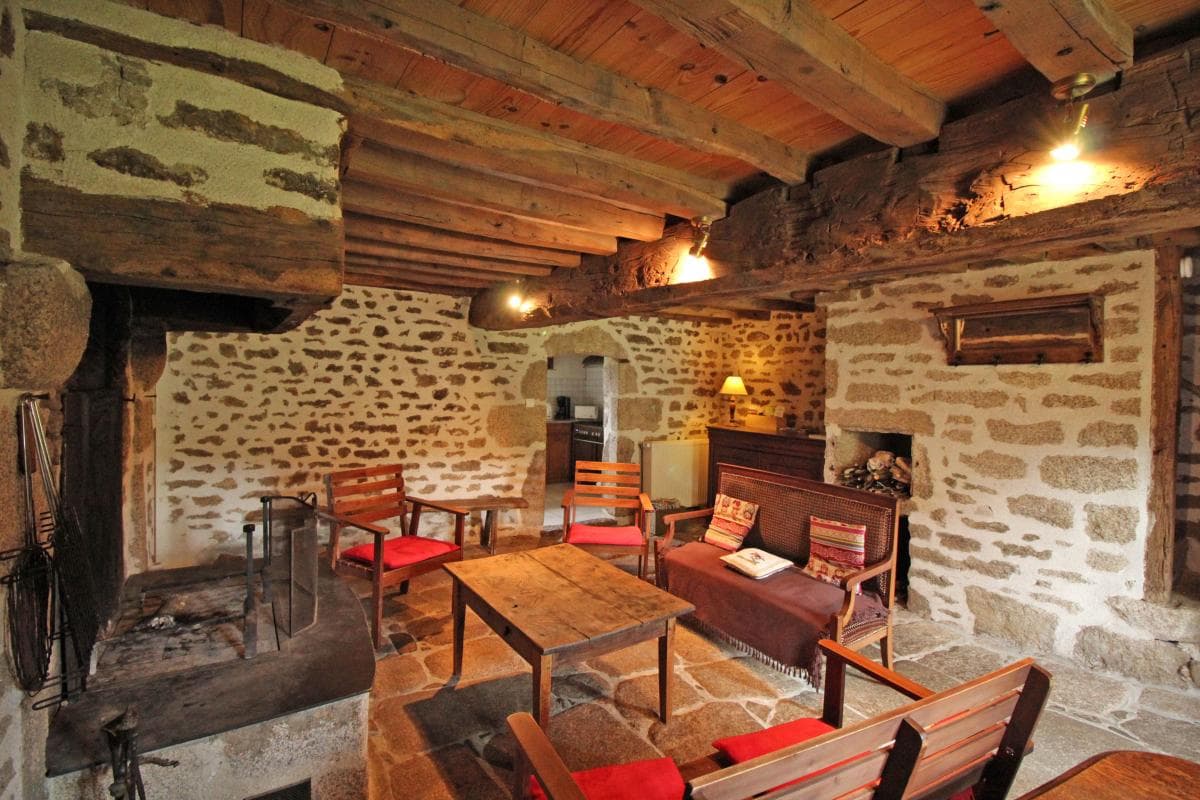 Gite "Lasgorceix" à Saint Léger La Montagne en Haute-Vienne (Nouvelle Aquitaine)_11