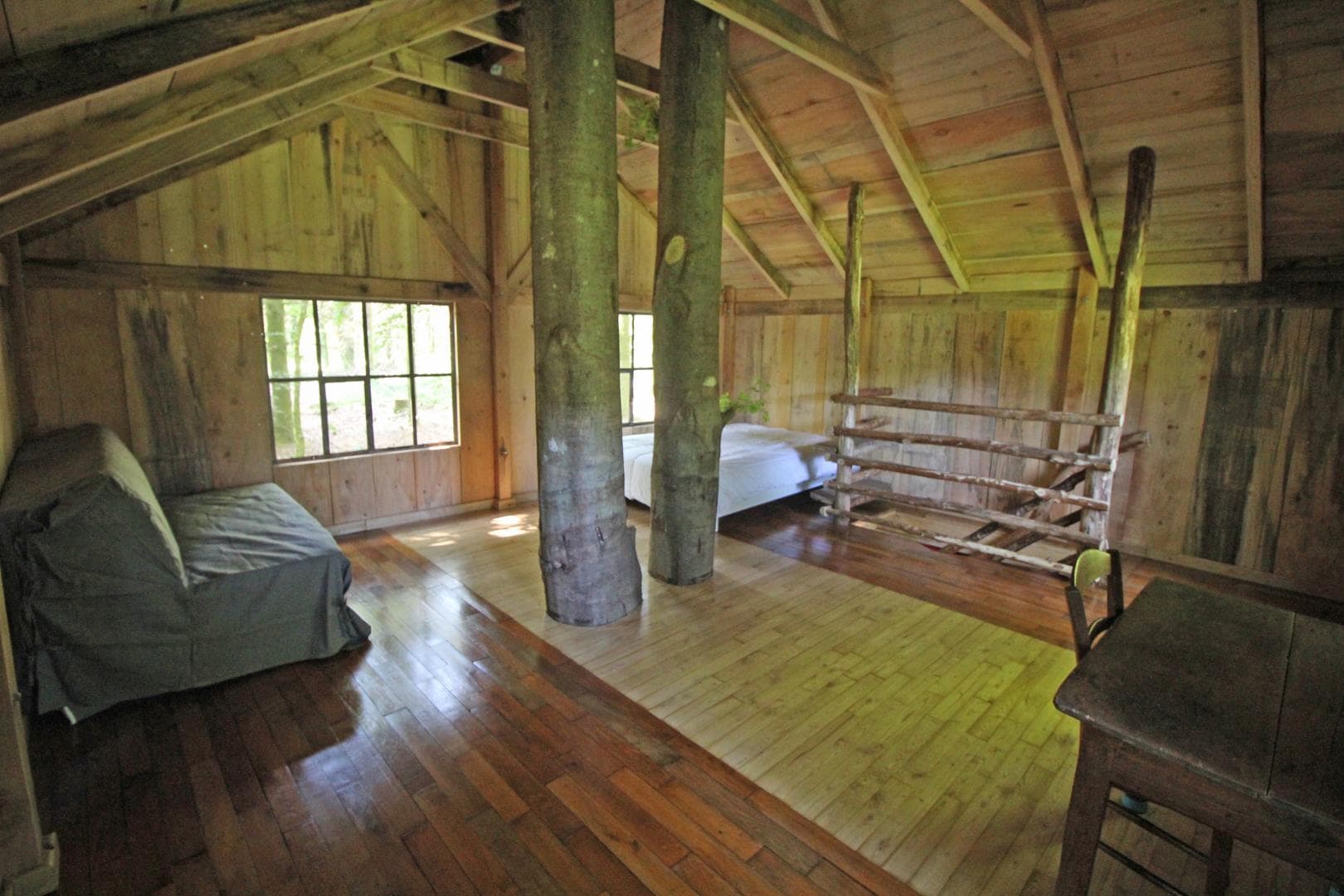 Cabane du "Vieux Huraud" à Saint Sylvestre en Haute-Vienne (Nouvelle Aquitaine) - grande cabane_11