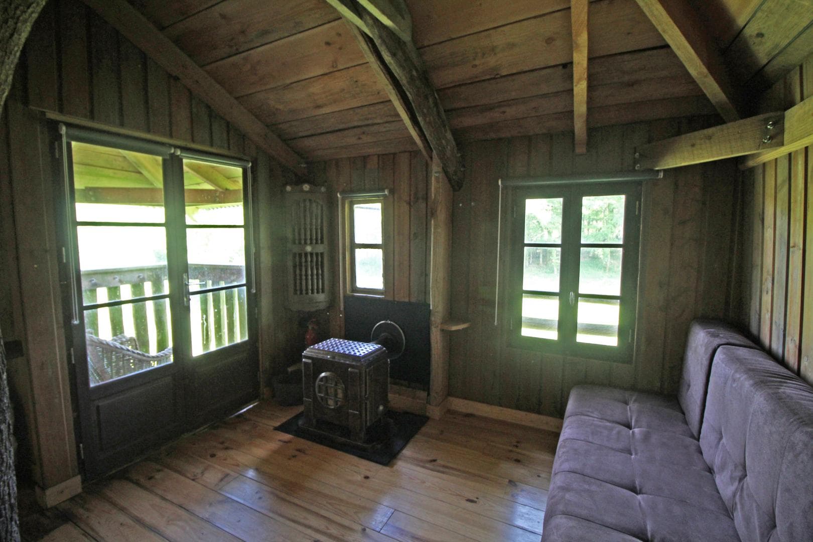 Cabane du "Vieux Huraud" à Saint Sylvestre en Haute-Vienne (Nouvelle Aquitaine) - petite cabane_16
