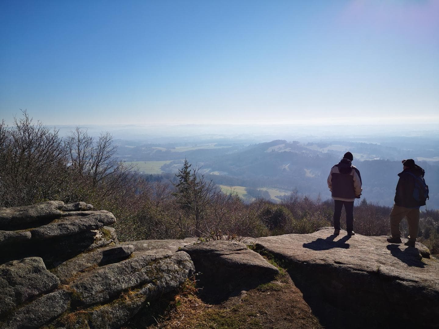 panorama de la Pierre Branlante à 15 km_50