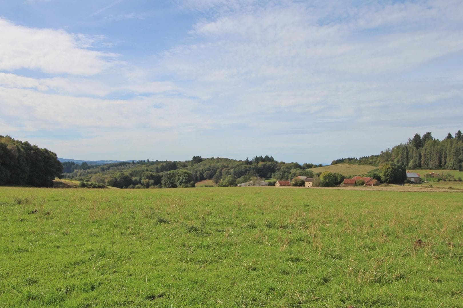 Gîte de Serre sur la commune d'Augne en Haute-Vienne (Limousin en Nouvelle Aquitaine)- Serre vue de la route de Saint Amand_23