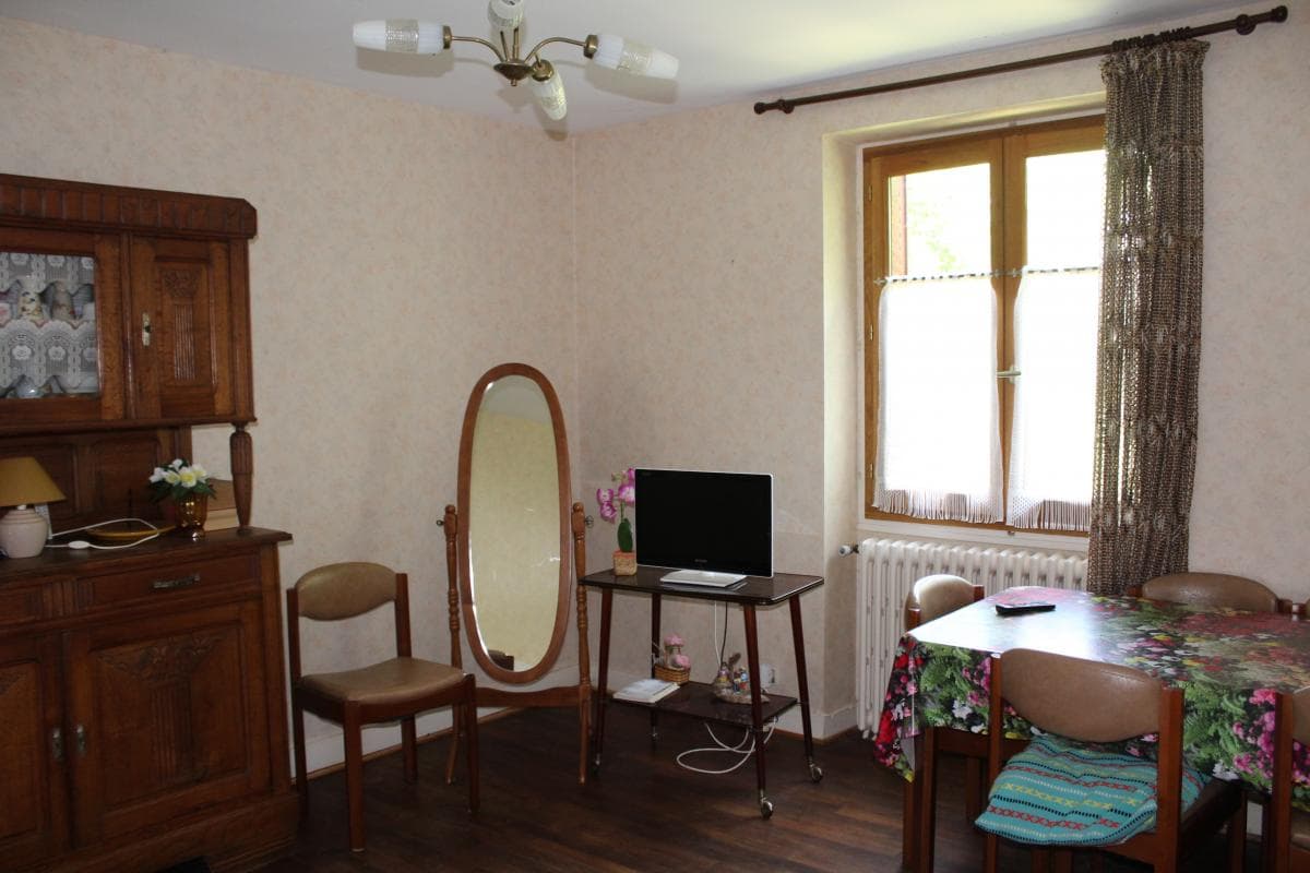 Gite "Le bourg" à Cheissoux en Haute-Vienne (Limousin) - chambre derrière la cuisine (1 canapé lit)_7
